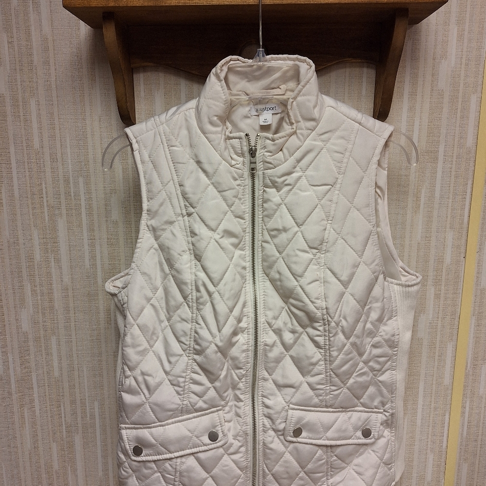 Dress Barn Women's Ivory Quilted Vest - Medium